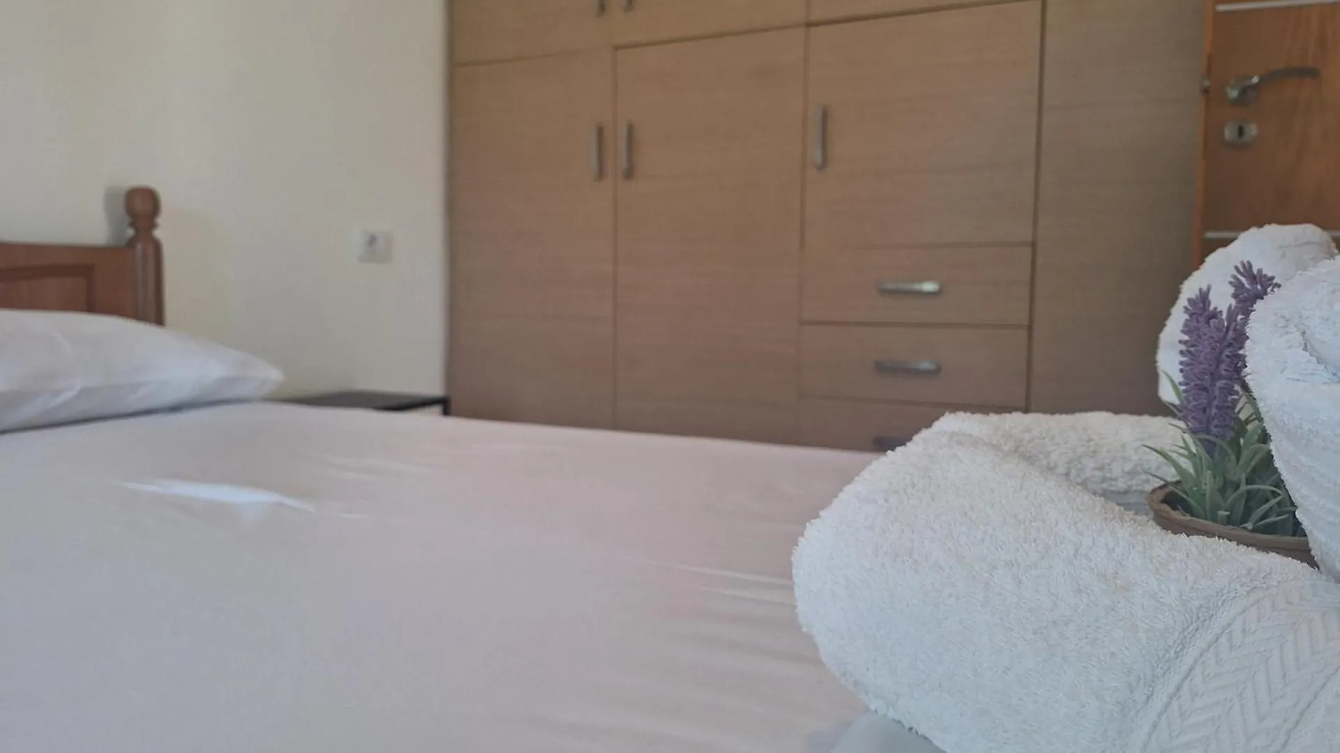 Lucas Apartments هيماري