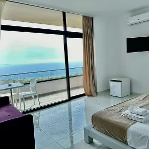 4* Hotel Wait 'n Sea