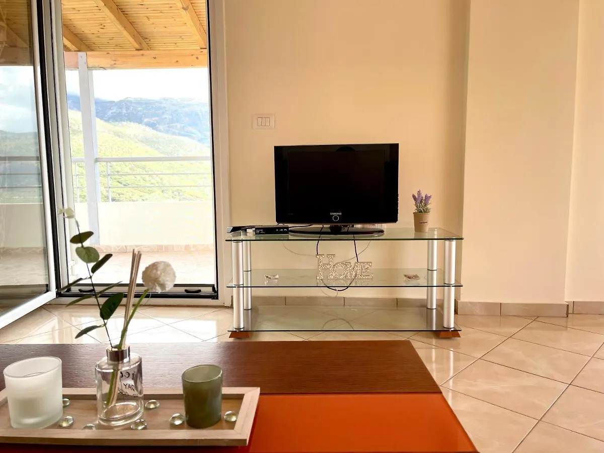 Lucas Apartments Himare