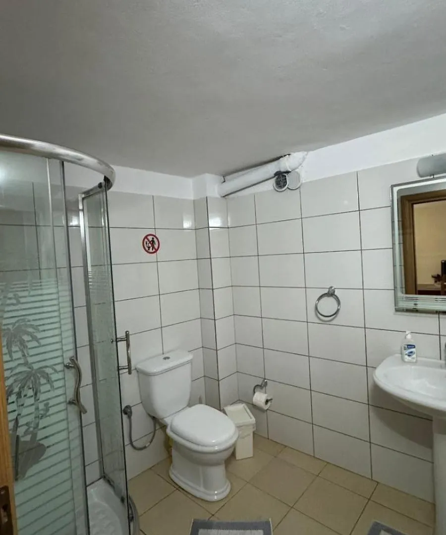 Lucas Apartments Himare